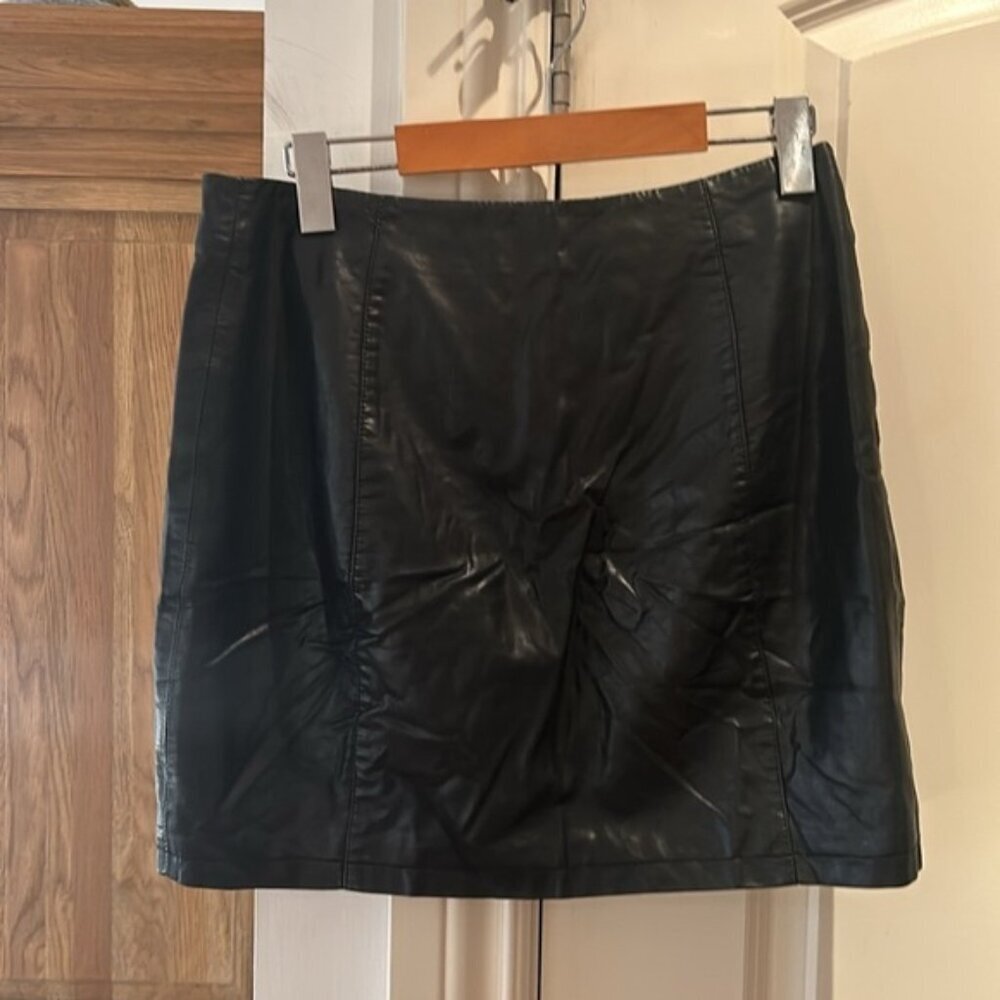 FREE PEOPLE Oh Snap Vegan Leather Miniskirt 8 - Picture 8 of 12